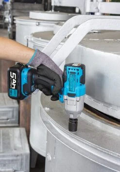 HAZET Akku-Schlagschrauber 700 Nm Vierkant 12,5mm 1/2 Zoll 3-teilig 9212-3 -Feintool Verkaufe 9212 3 23anwendung 237