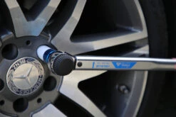 Brilliant Tools 1/2" Drehmomentschlüssel 20 - 200 Nm BT141901 -Feintool Verkaufe FOT ANW ALG BT BT141901 AW2 SALL AING V1