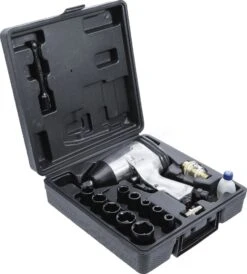 BGS DIY Druckluft-Schlagschrauber Mit Werkzeugsatz | 12,5 Mm (1/2") | 312 Nm | 16-tlg. – 3211 11 BGS DIY Druckluft-Schlagschrauber Mit Werkzeugsatz | 12,5 Mm (1/2") | 312 Nm | 16-tlg. – 3211 -Feintool Verkaufe bgs 3211 002